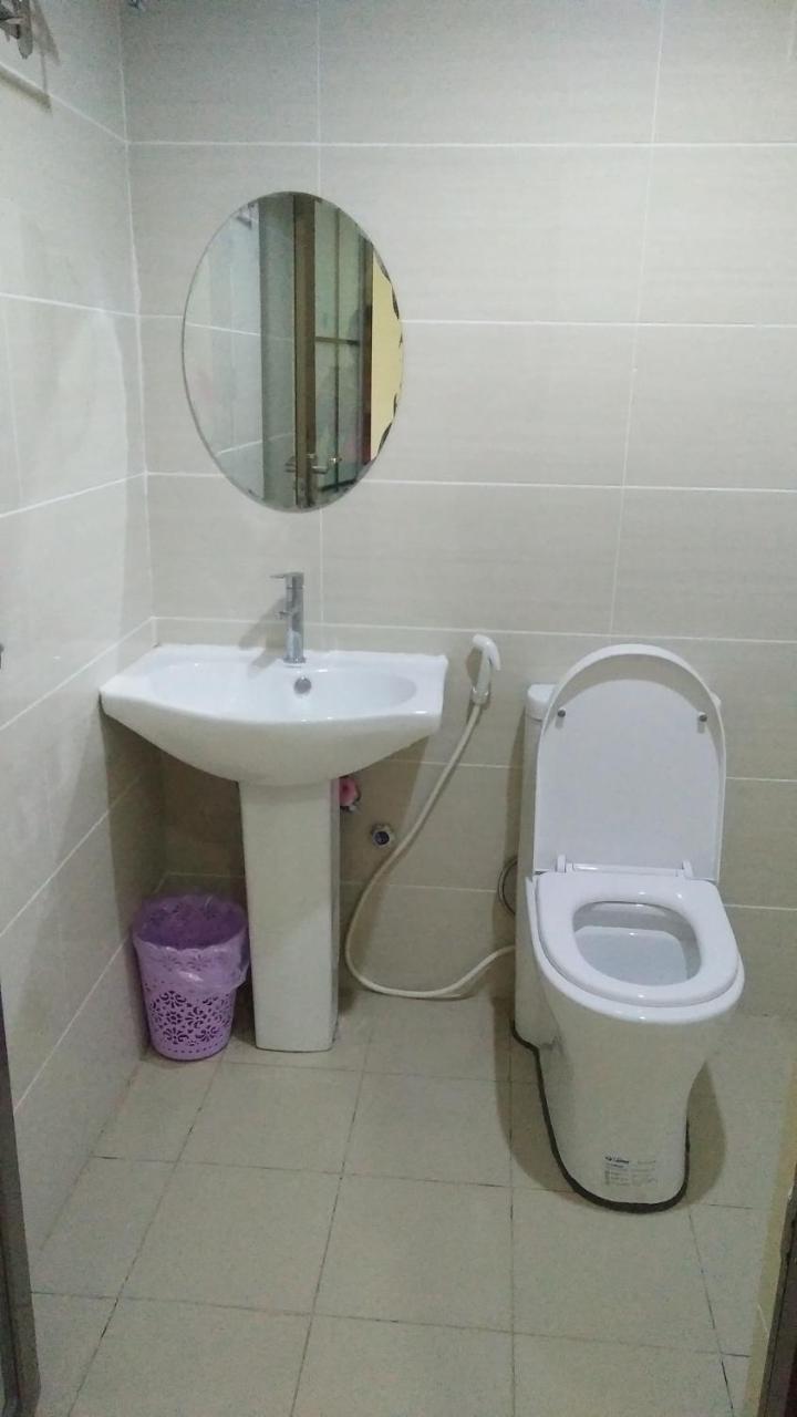 Meaco Royal Hotel - Batangas City Esterno foto