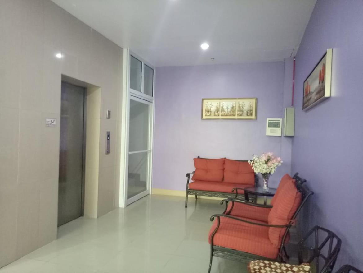 Meaco Royal Hotel - Batangas City Esterno foto
